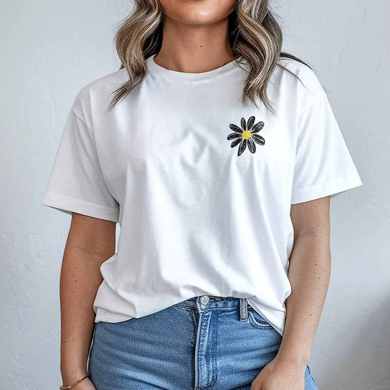 Daisy T-Shirt | Minimalist Retro Daisy Graphic | Premium Cotton Blend | Unisex Botanical Apparel Gift
